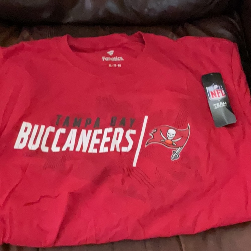 Tampa Bay Buccaneers T Shirt New